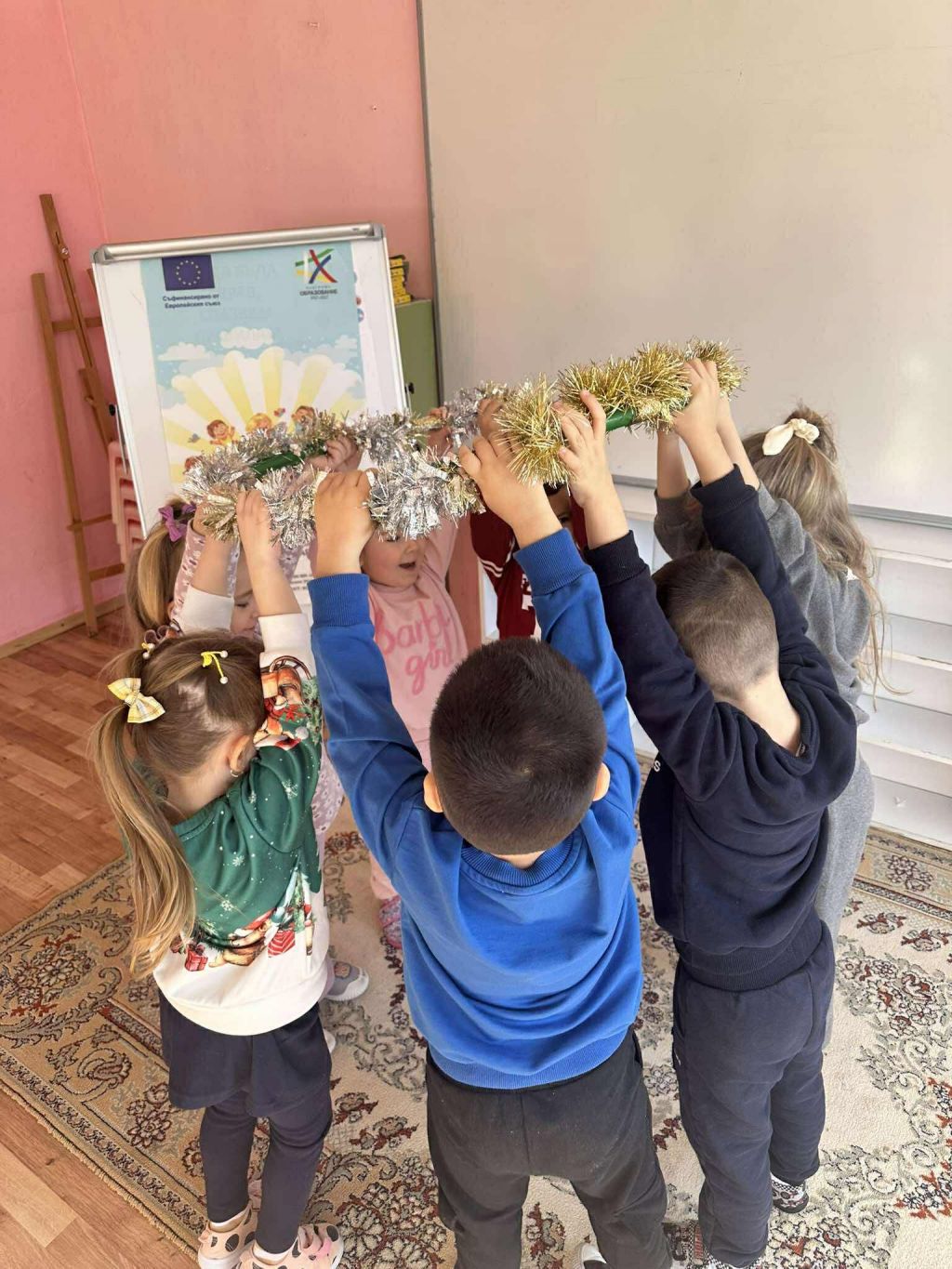 Дейност 4.1- Допълнително обучение по български език. Тема: "Снежинки" - ДГ Щастливо - Медовец